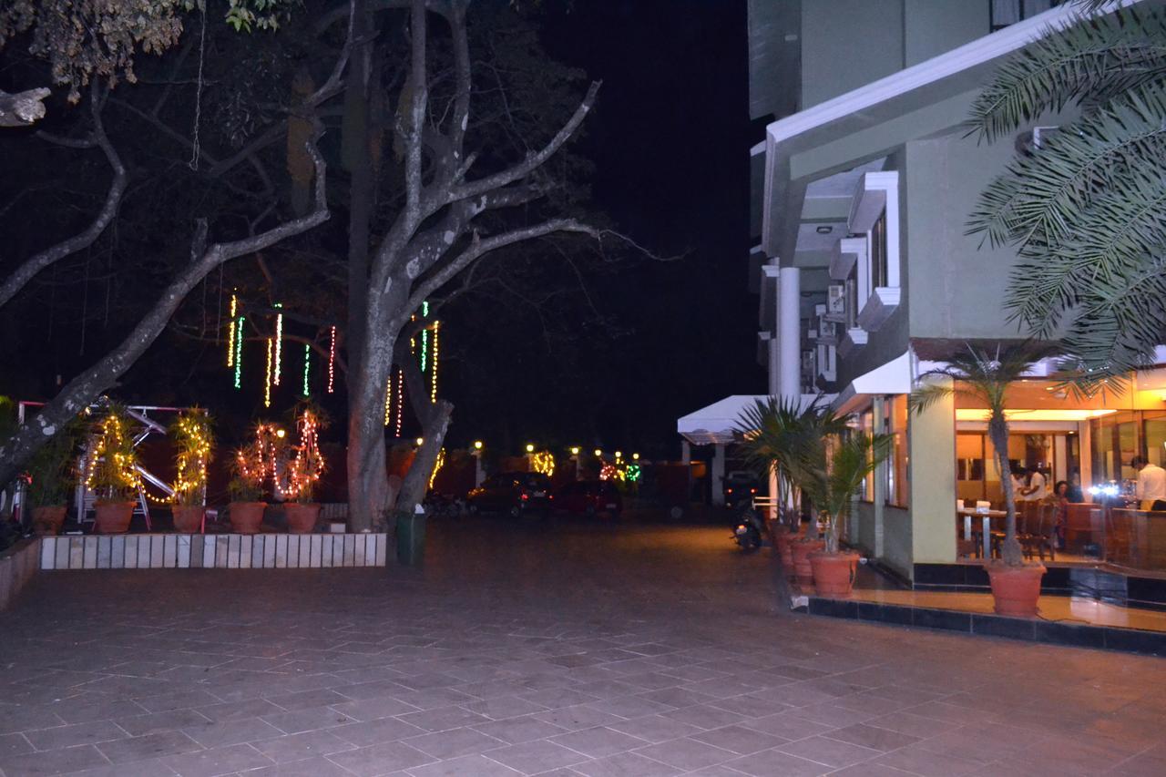 Jaffer Bhai'S Brickland Hotel Pancsgani Kültér fotó