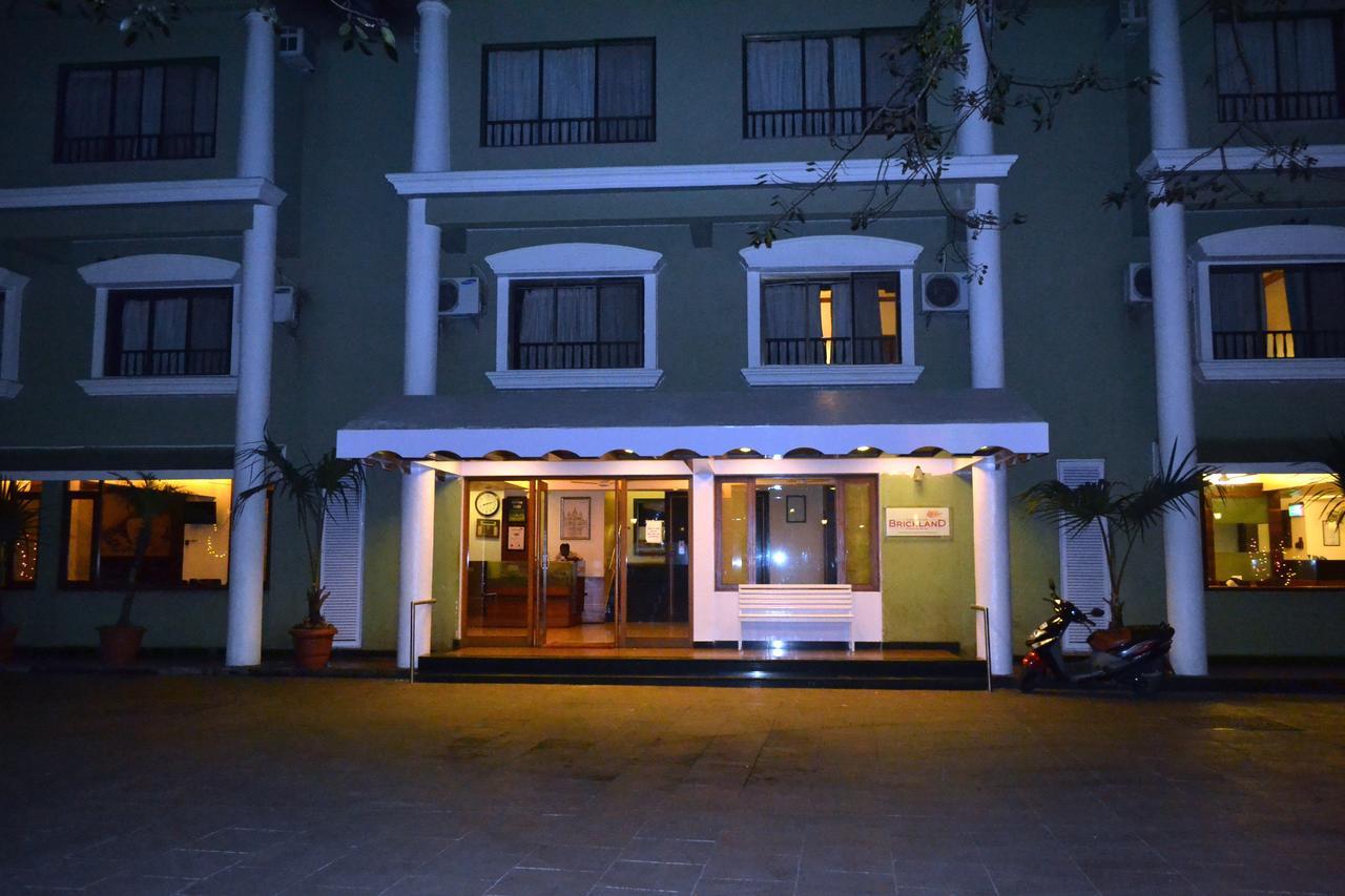 Jaffer Bhai'S Brickland Hotel Pancsgani Kültér fotó