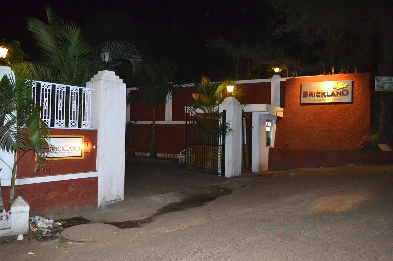 Jaffer Bhai'S Brickland Hotel Pancsgani Kültér fotó